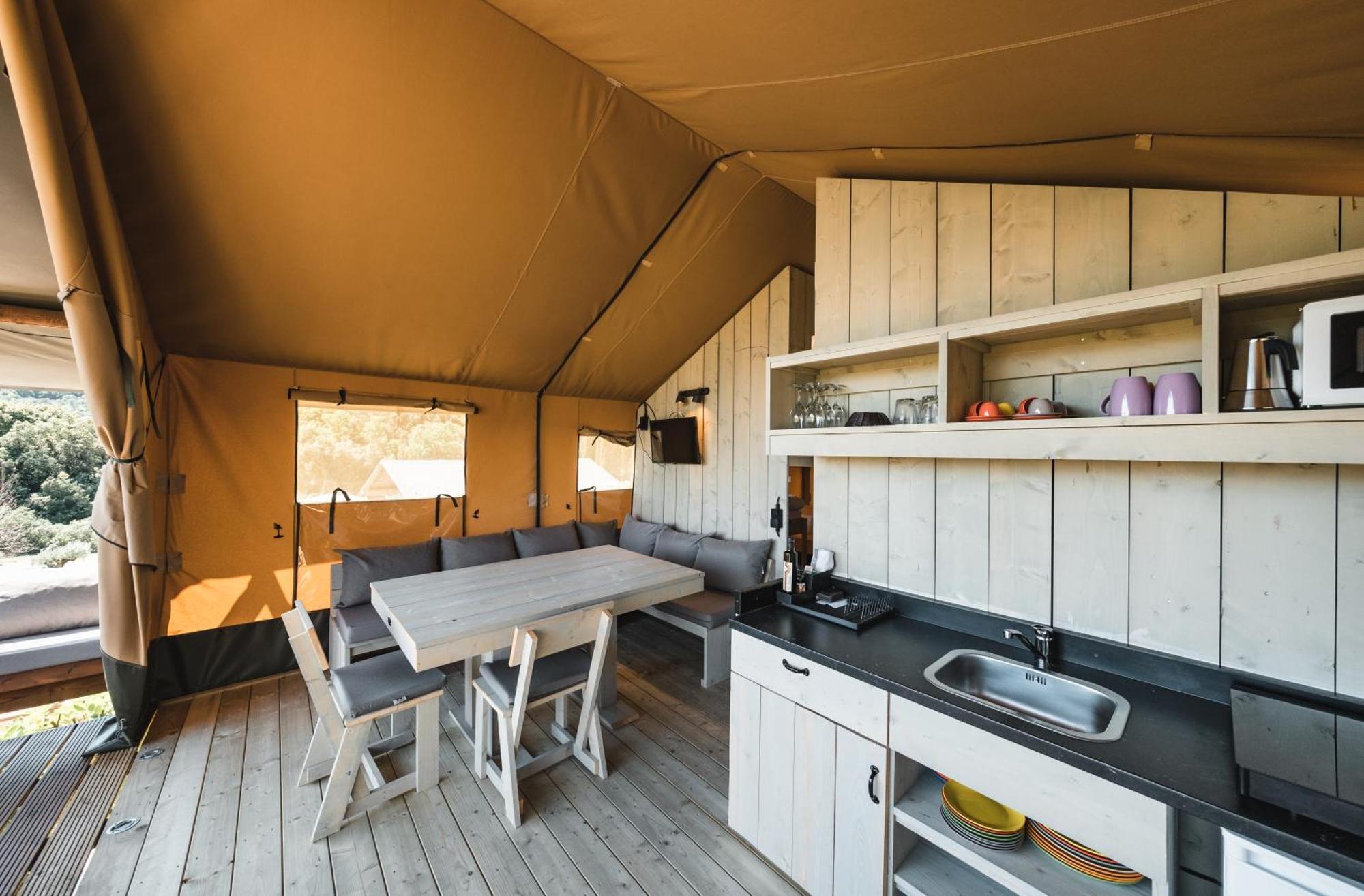 Glamping Le Tegole Hotel Рипарбела Екстериор снимка