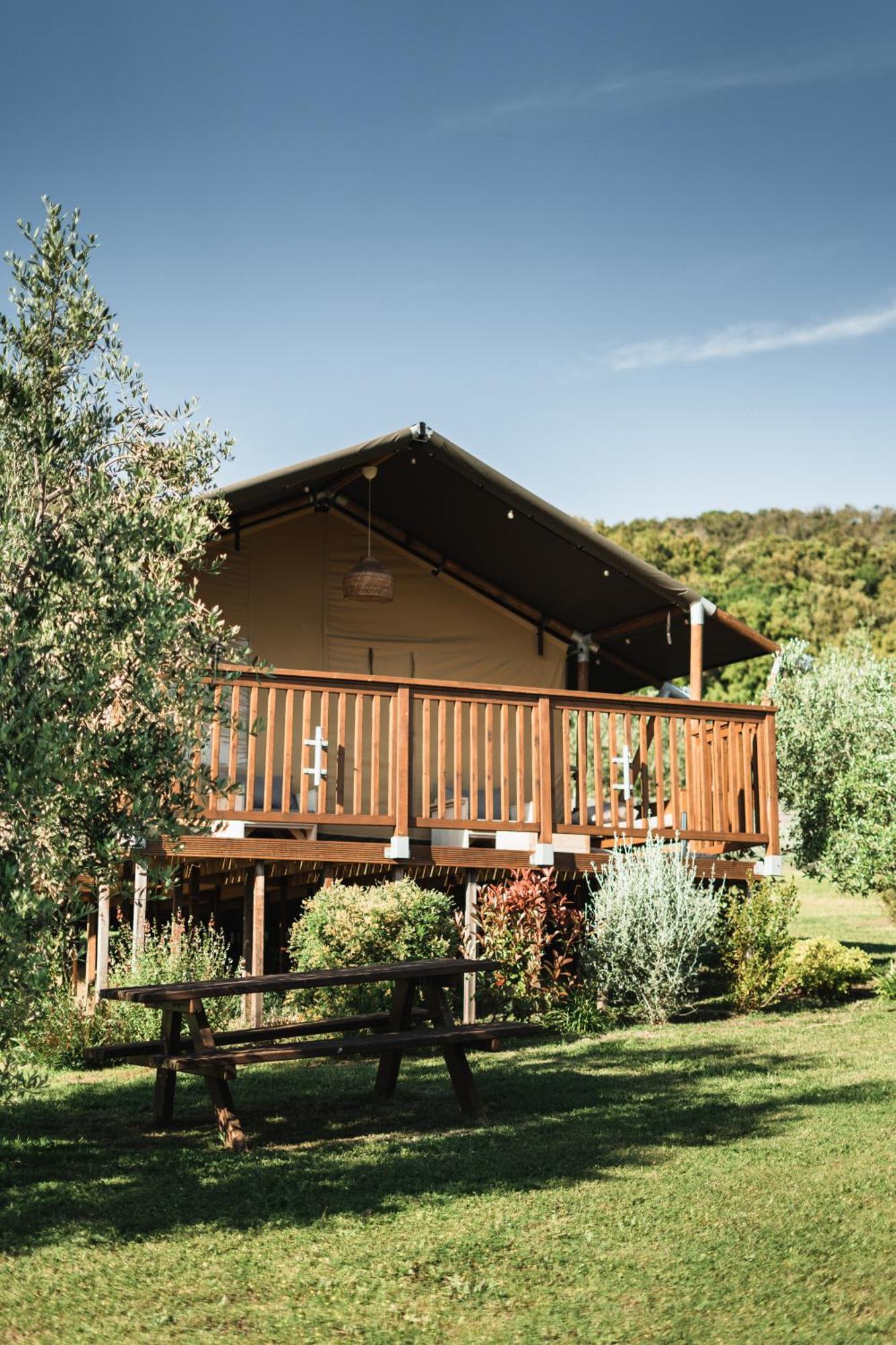 Glamping Le Tegole Hotel Рипарбела Екстериор снимка