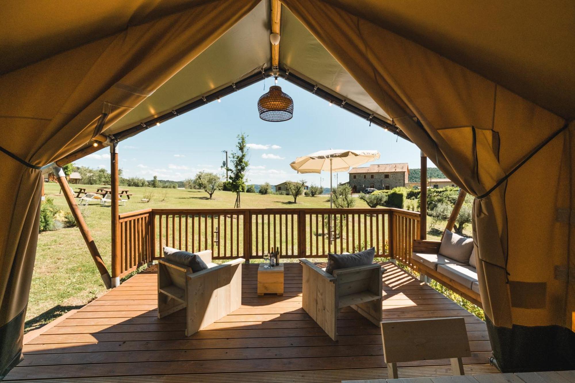 Glamping Le Tegole Hotel Рипарбела Екстериор снимка