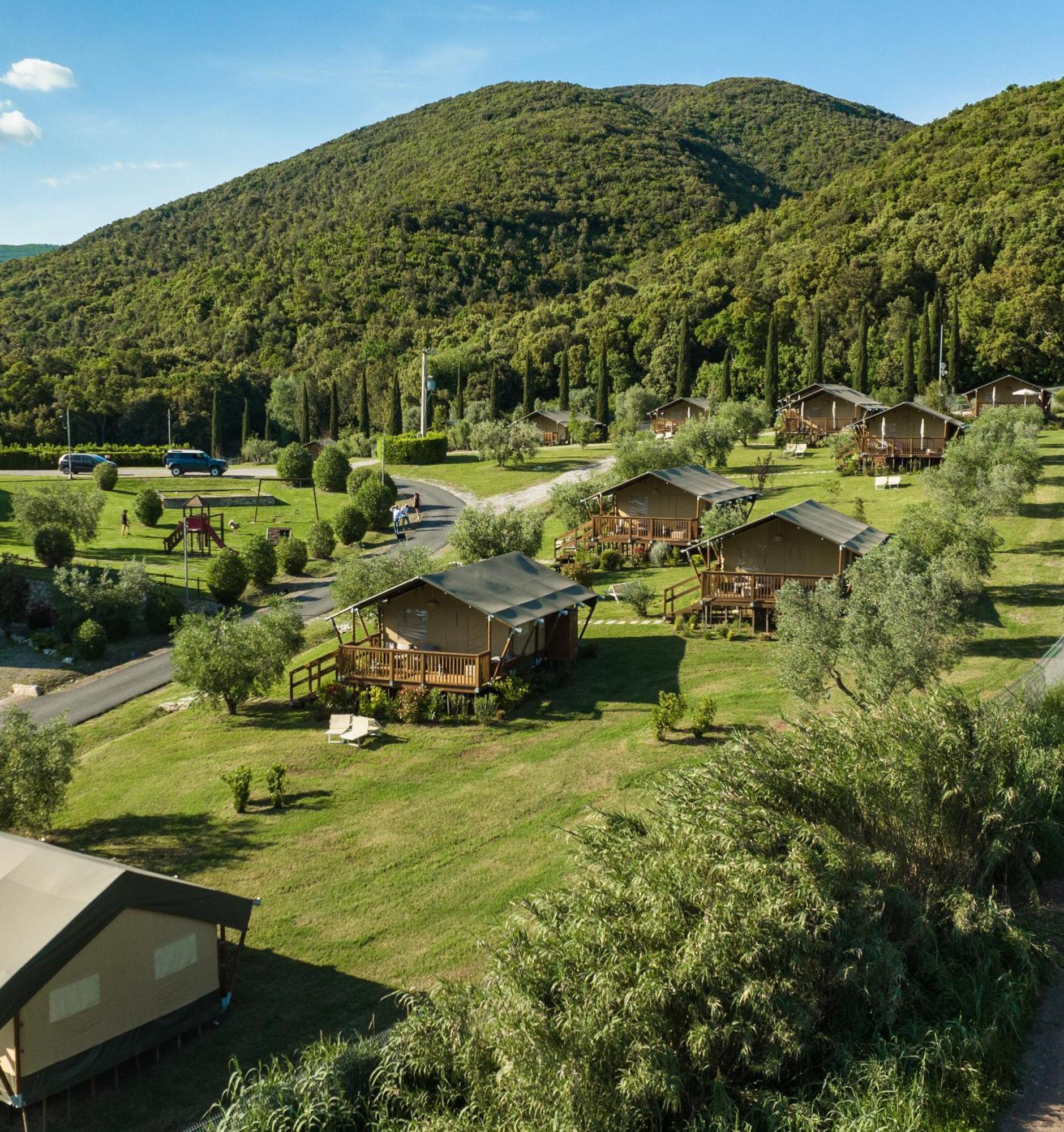 Glamping Le Tegole Hotel Рипарбела Екстериор снимка